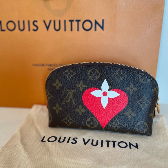 Louis Vuitton Game On Cosmetic Pouch - Picture 3 of 6